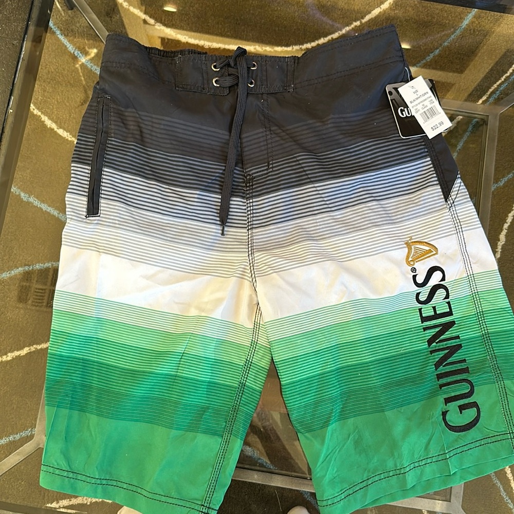 NWT GUINNESS MENS SWIM TRUNKS SIZE LARGE